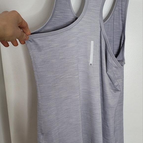 Reebok tank top - Picture 10 of 11